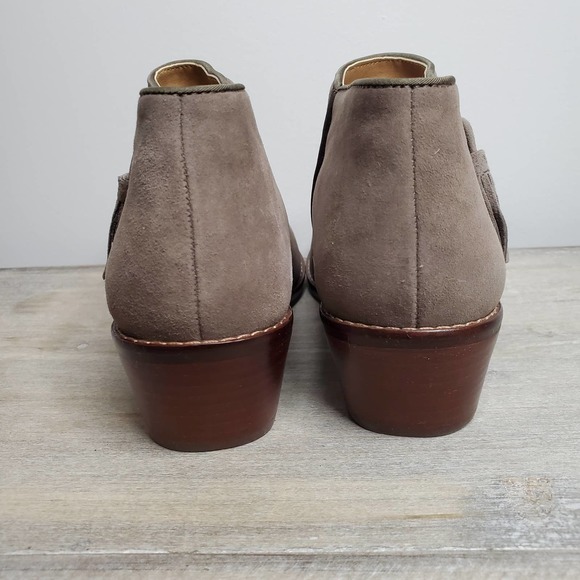VIONIC Serena Brown Kid Suede Block Heel Side Zip Ankle Booties Sz 6.5 - Picture 8 of 9